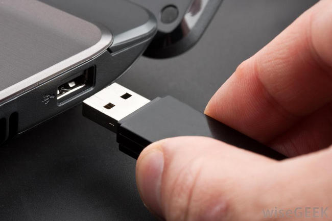 how to download from phone to flash drive